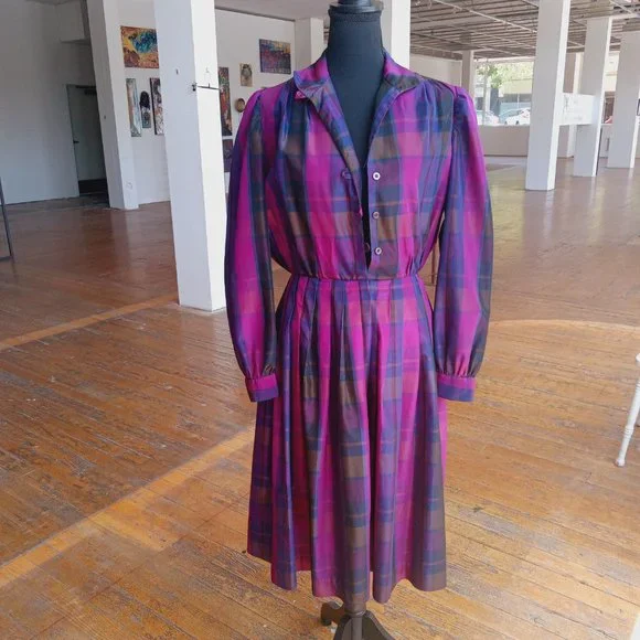 Plaid purple long sleeve Button front dress - Picture 11 of 11